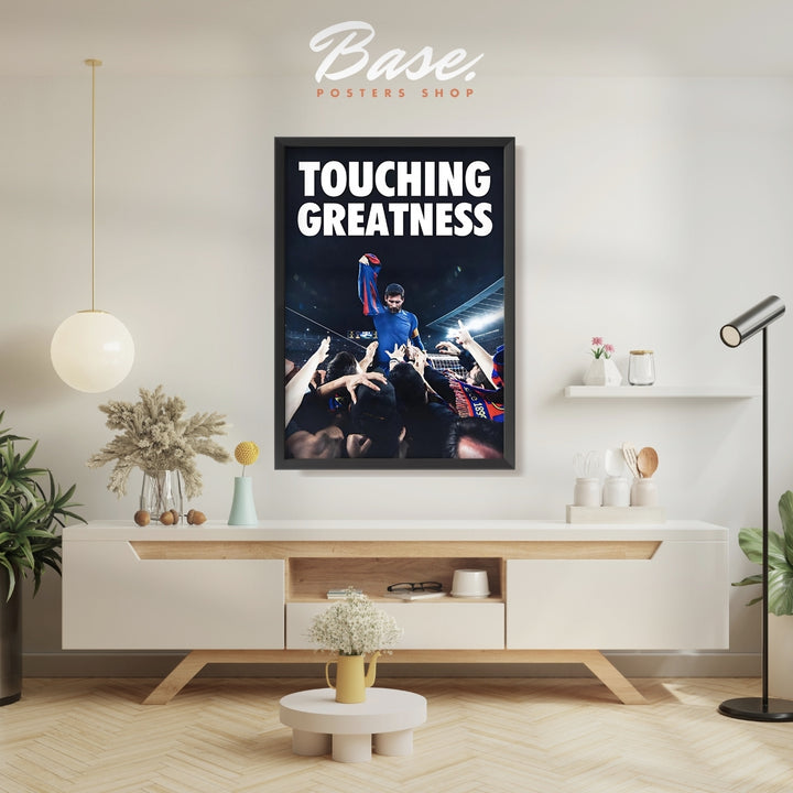 Messi 'Touching Greatness' - Image 6