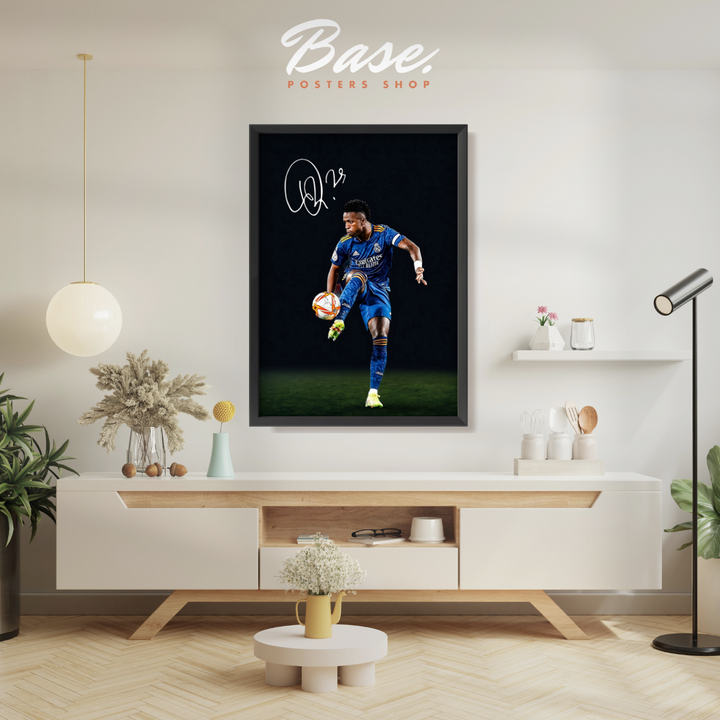Vinicius Jr. Sign - Image 6